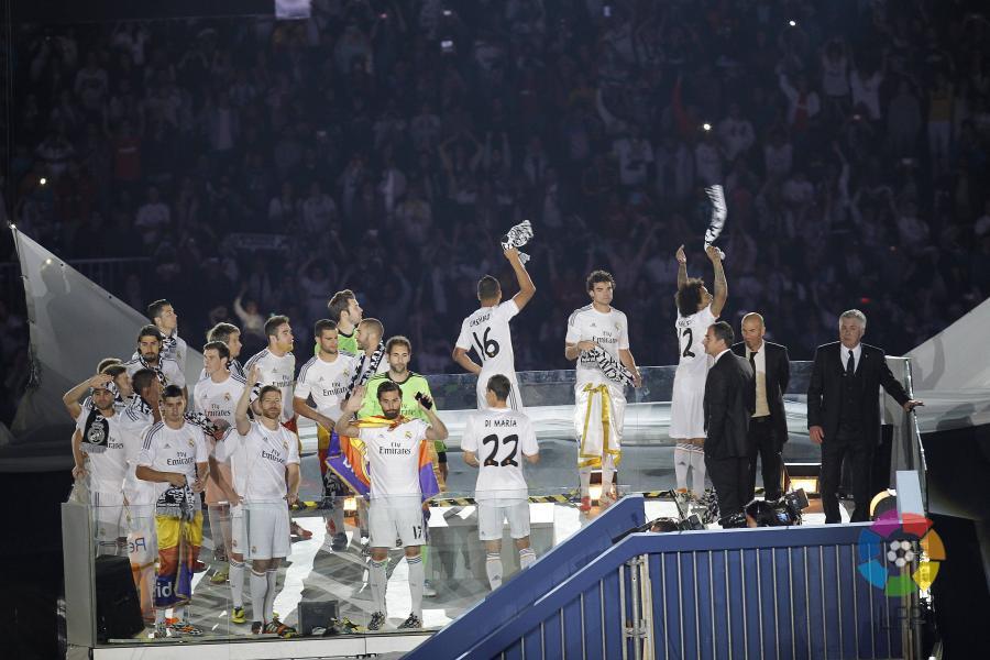 El Real Madrid celebra la Décima en el Santiago Bernabéu | LALIGA