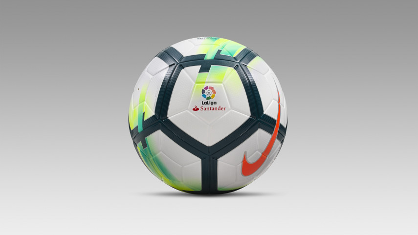 presenta el balón V de LaLiga Santander para temporada 2017/18 | LaLiga