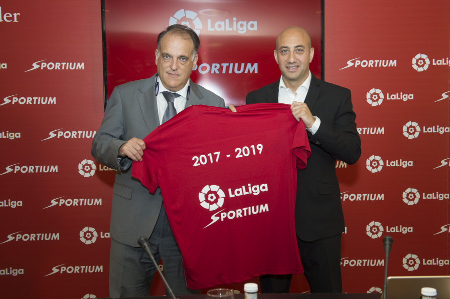 Fondos dueño Anémona de mar Sportium y LaLiga renuevan su acuerdo de patrocinio para las dos próximas  temporadas | LaLiga