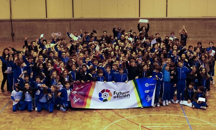 Gran recibimiento a la campaña Futura Afición en A Coruña