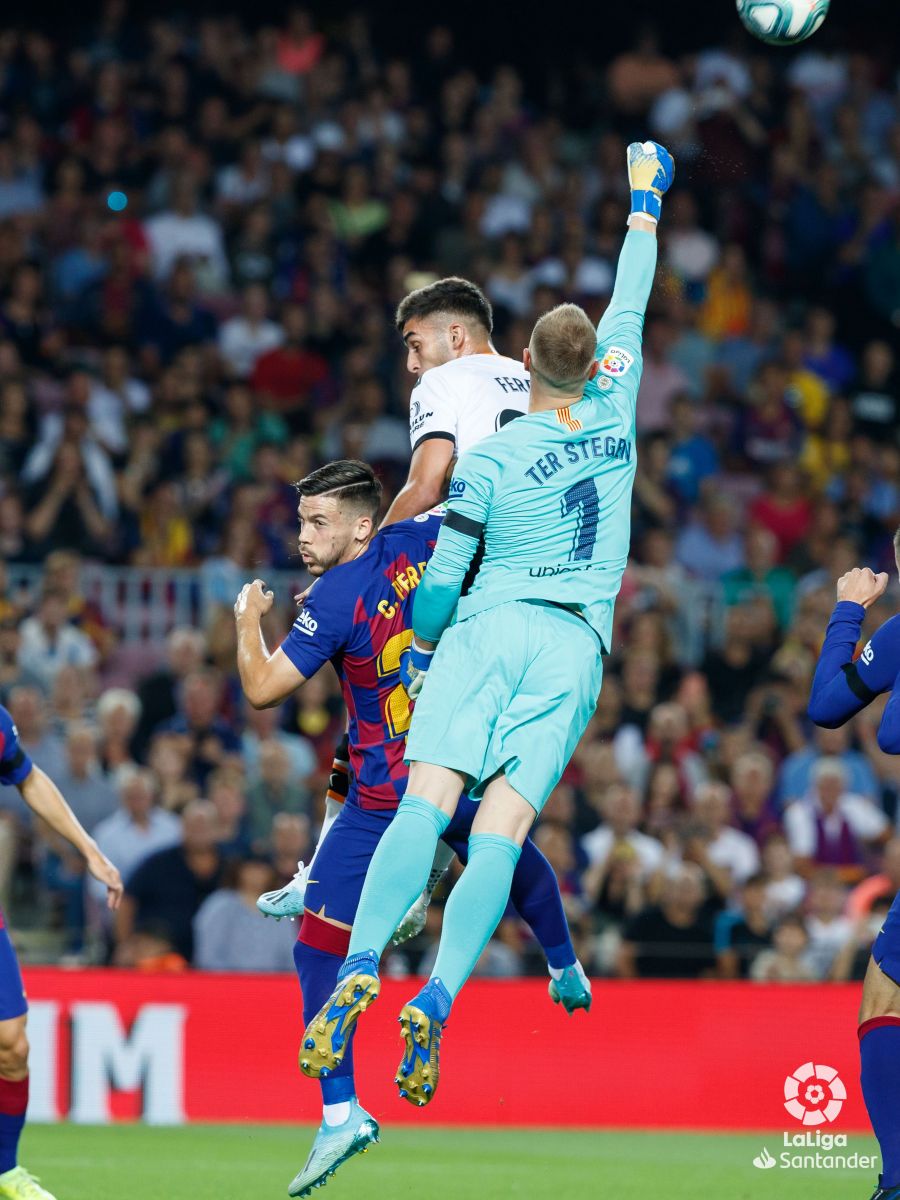 صور مباراة : برشلونة - فالنسيا 5-2 ( 14-09-2019 )  2fa00a0d8b1e06231dae4f3f9e436dee