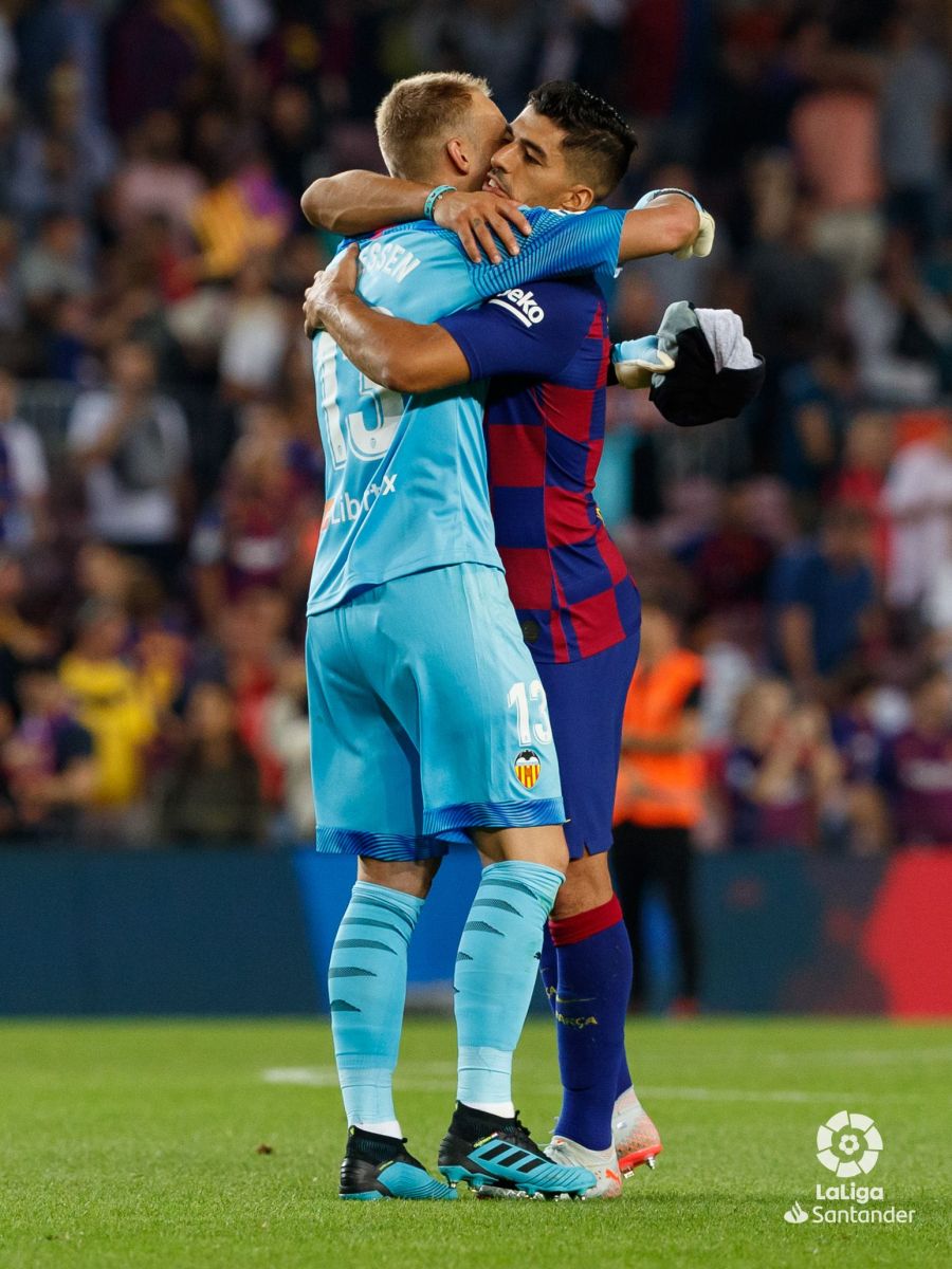 صور مباراة : برشلونة - فالنسيا 5-2 ( 14-09-2019 )  3811a200b95c00e03222da81f9ff3ed0