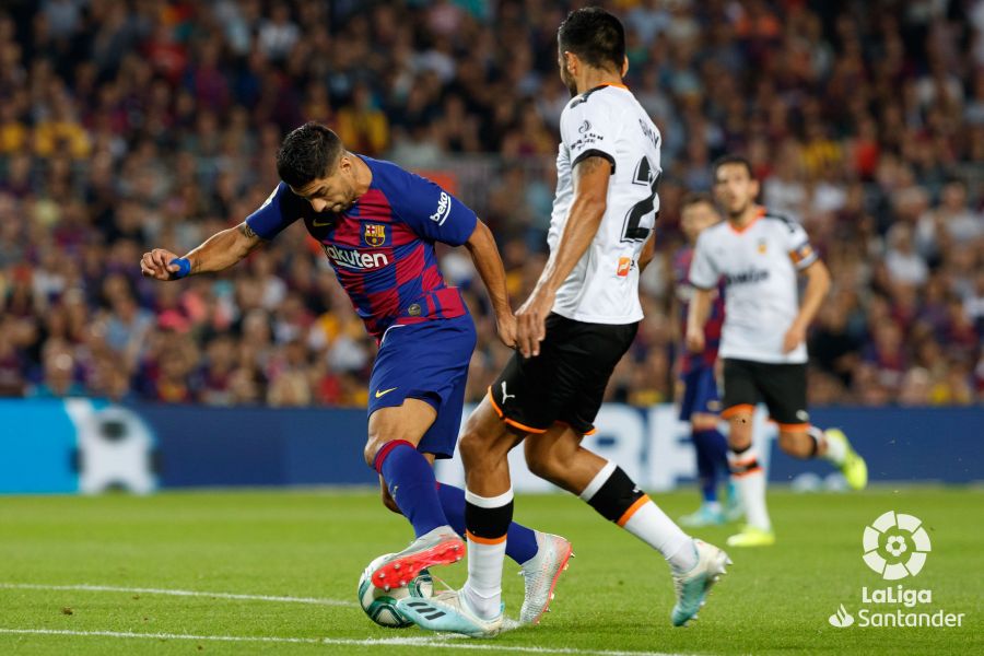 صور مباراة : برشلونة - فالنسيا 5-2 ( 14-09-2019 )  E3d405e56675bb12fc0eedc537b24998