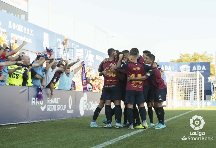 El Extremadura firma su primera victoria