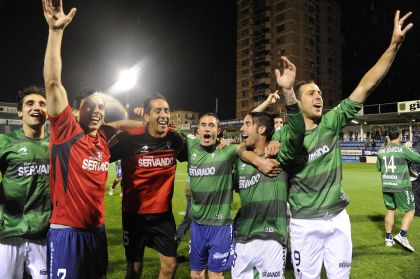 Deportivo La Coruña grind their way back to where they once belonged, La  Liga