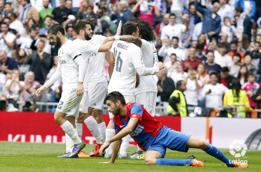 Las mejores imágenes del Real Madrid CF - Levante UD | LaLiga
