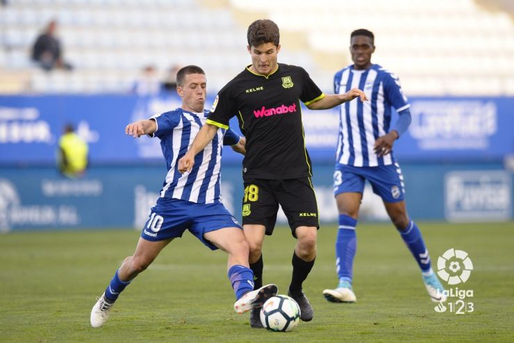 Un empate insuficiente para Lorca y Alcorcón