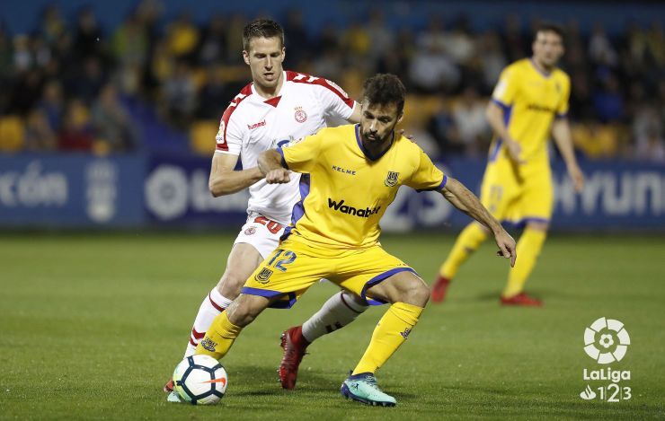 Alcorcón y Cultural Leonesa, un punto más cerca de la salvación