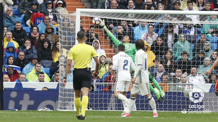 El golazo de falta de Parejo en el Bernabéu, a vista de pájaro