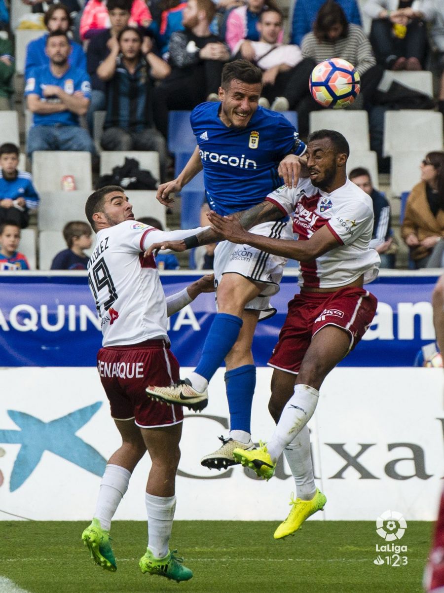 El Real Oviedo Huesca, en imágenes LaLiga