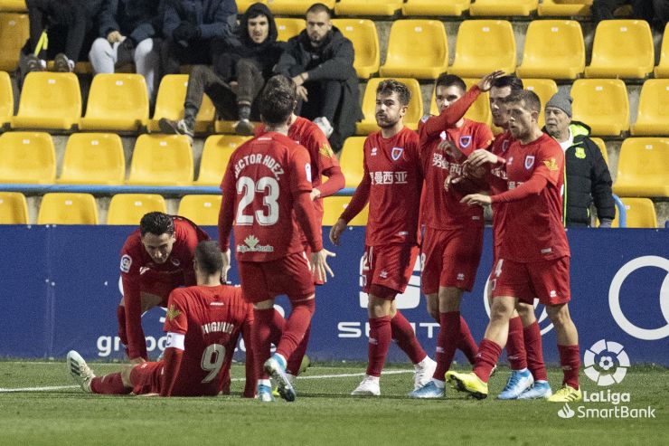 Curro aparece a tiempo para el Numancia