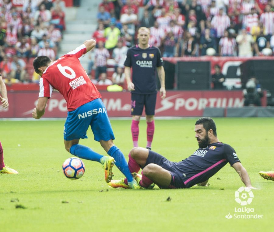 Revive el R. Sporting - FC Barcelona en imágenes | LaLiga