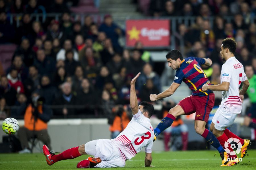 Барселона севилья. Барселона Севилья города. Pique goal Sevilla 3-0. Pique goal vs Sevilla 2021. Sevilla Barcelona Kamanda sekilleri.