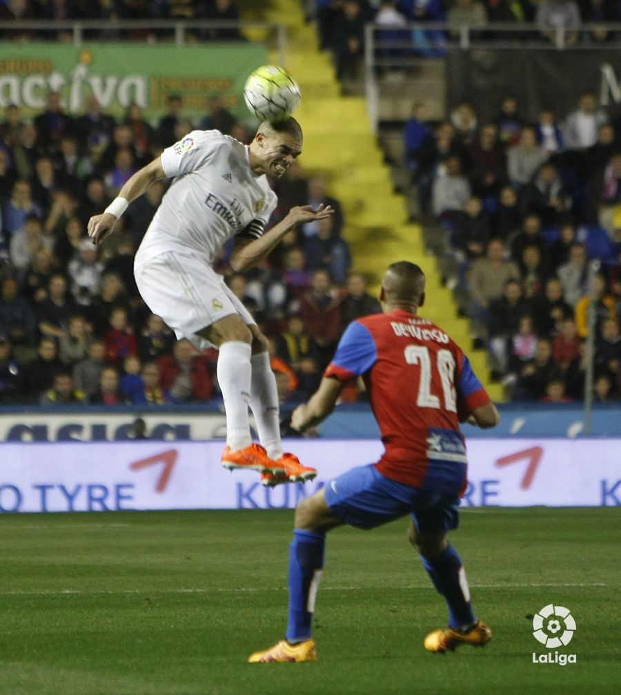 Las mejores imágenes del Levante UD - Real Madrid | LALIGA