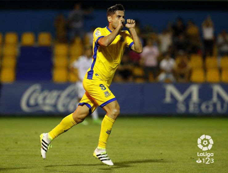 Dorca le da al Alcorcón su primera victoria de la temporada