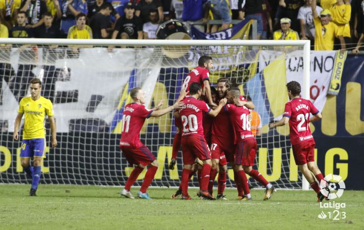 Osasuna vence y duerme líder de LaLiga 1l2l3