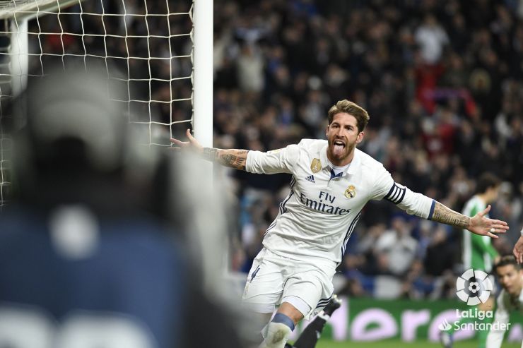 Sergio Ramos, de cabeza al gol