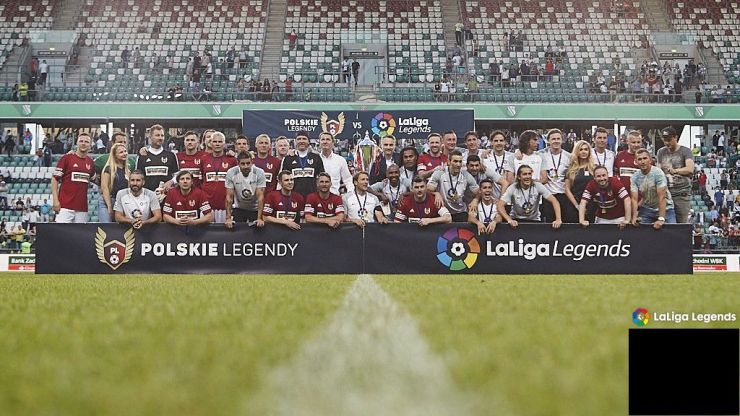 Éxito de LaLiga Legends en su histórico partido en Varsovia