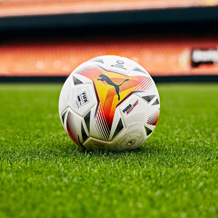 PUMA and LaLiga present the ACCELERATE official match ball for 2021/22 season with new campaign | LaLiga