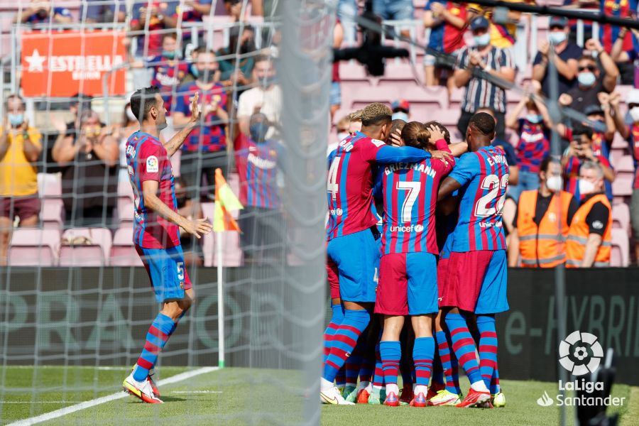 صور مباراة : برشلونة - خيتافي 2-1 ( 29-08-2021 )  6eb47f5aa99a64f1bee0d15f9cb97114