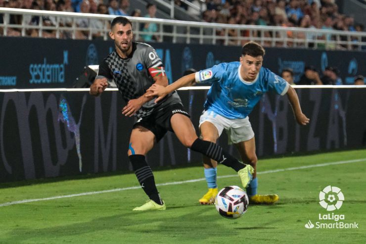 UD Ibiza y Deportivo Alavés se reparten los puntos