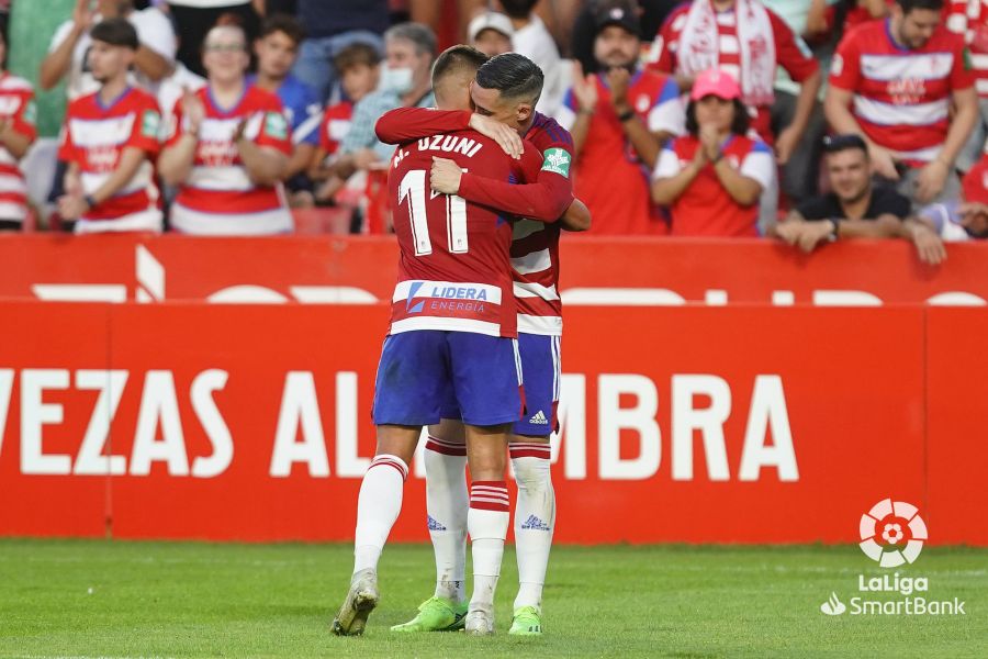 El Granada CF duerme líder tras su triunfo ante el CD Mirandés LALIGA