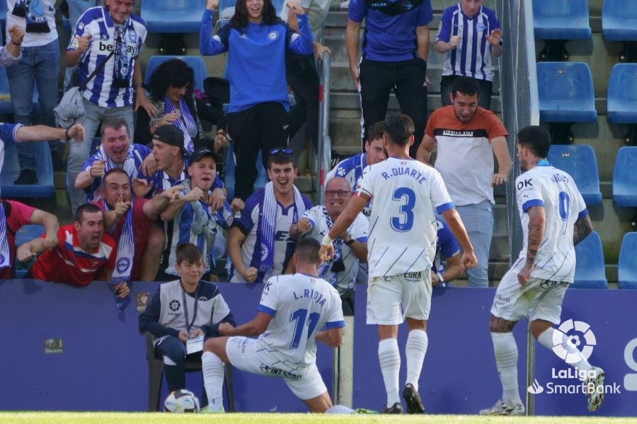 Luis Rioja mantiene al Deportivo Alavés en puestos de ascenso | LALIGA