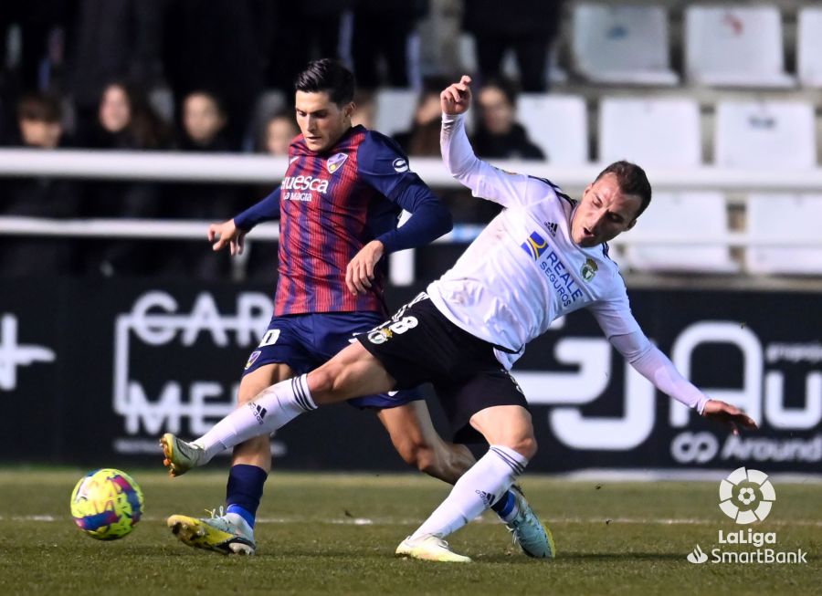 Burgos CF y SD Huesca terminan el año con un empate | LALIGA