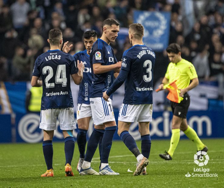 El Real Oviedo deja los tres puntos en casa