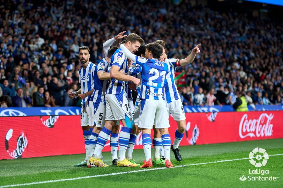 A rampant Real Sociedad put three past Athletic Club on derby day | LALIGA