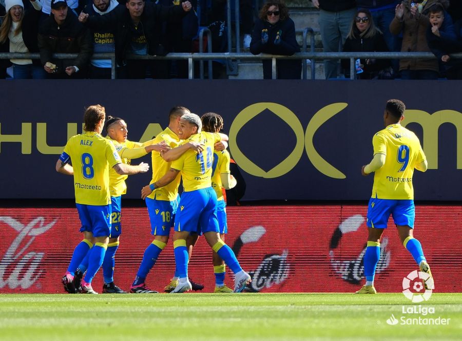 Cádiz CF remain strong on home soil and climb out of relegation zone ...