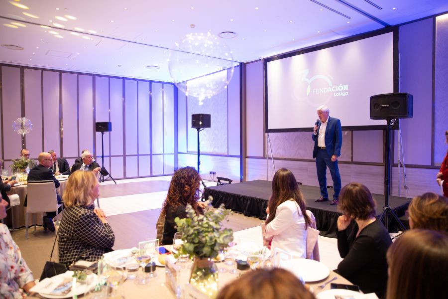 23.03.16_30 aniversario Fundación La Liga _081- DAVID OLIETE.jpg