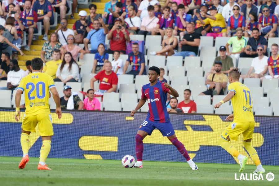 صور مباراة : برشلونة - قادش 2-0 ( 20-08-2023 )  Daece08dae28e737089e61e5586b3385