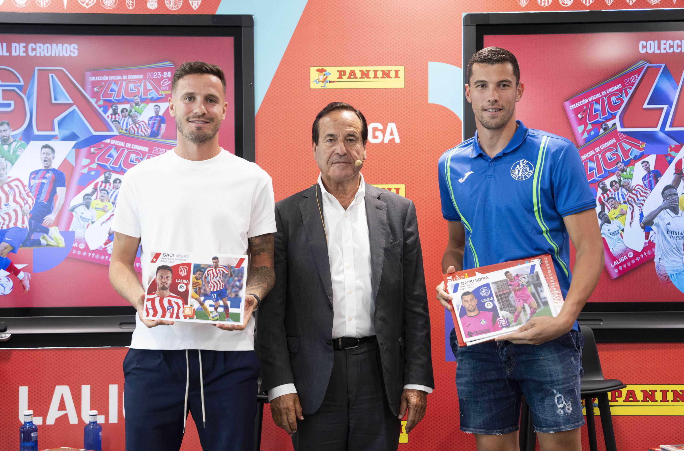 Saúl Ñíguez y David Soria apadrinan el nuevo álbum de cromos de LaLiga EA  Sports