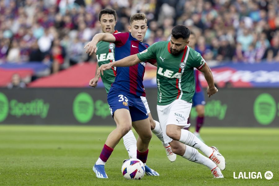 صور مباراة : برشلونة - ديبورتيفو ألافيس 2-1 ( 12-11-2023 )  15235a7cf5ec30b93770f2c3e56e63ad