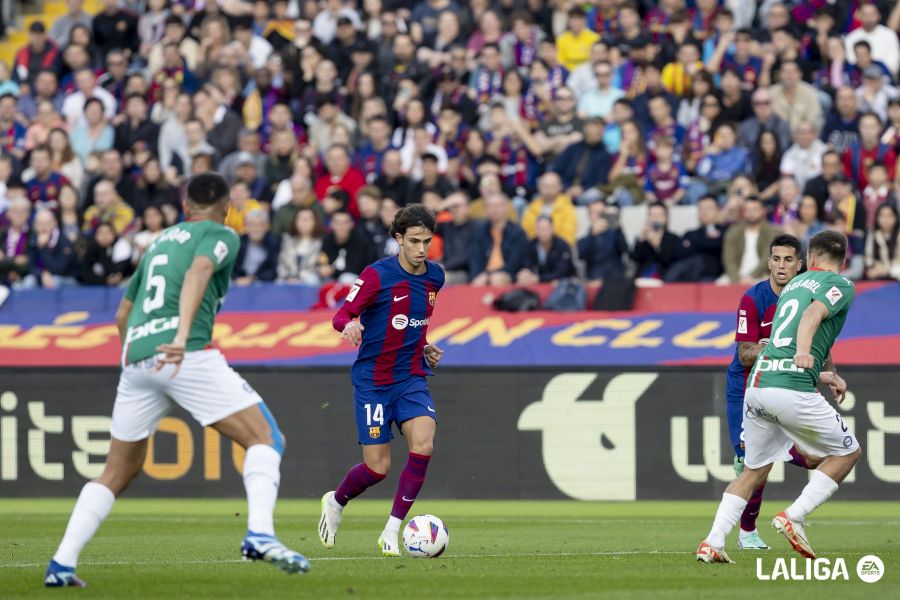صور مباراة : برشلونة - ديبورتيفو ألافيس 2-1 ( 12-11-2023 )  323d45019e54e8796bff0544dc1d3faf