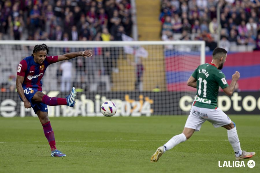 صور مباراة : برشلونة - ديبورتيفو ألافيس 2-1 ( 12-11-2023 )  586c558e6f3e0b4d51da531eb1d97ddb