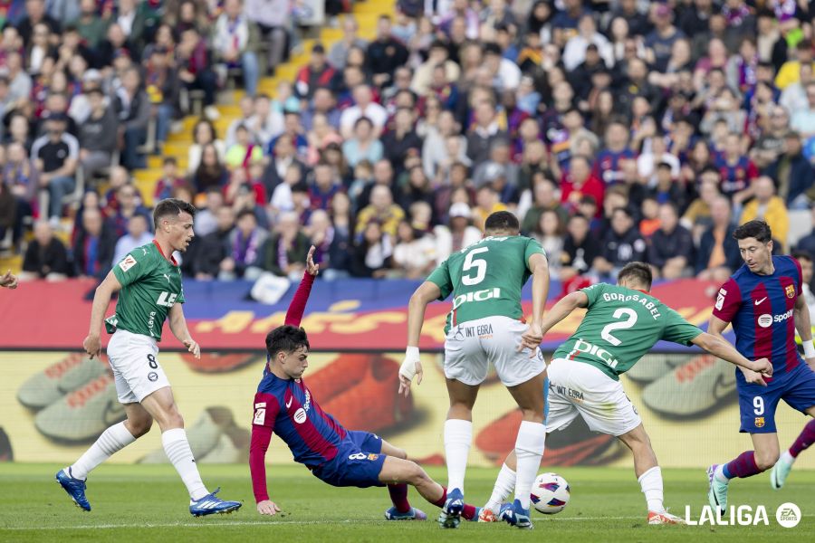صور مباراة : برشلونة - ديبورتيفو ألافيس 2-1 ( 12-11-2023 )  Bc64a4a4181856a4fac341e07bd88e84