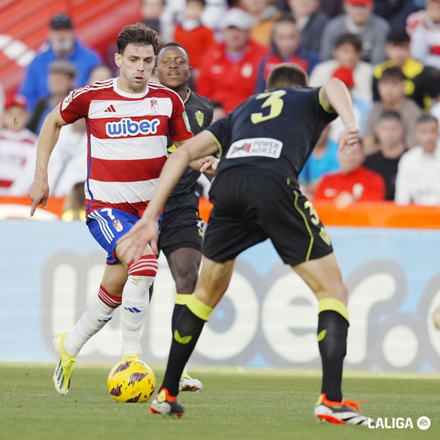 Granada CF dan Almeria Bermain Imbang 1-1 dalam Pertarungan Sengit di Stadion Los Cármenes