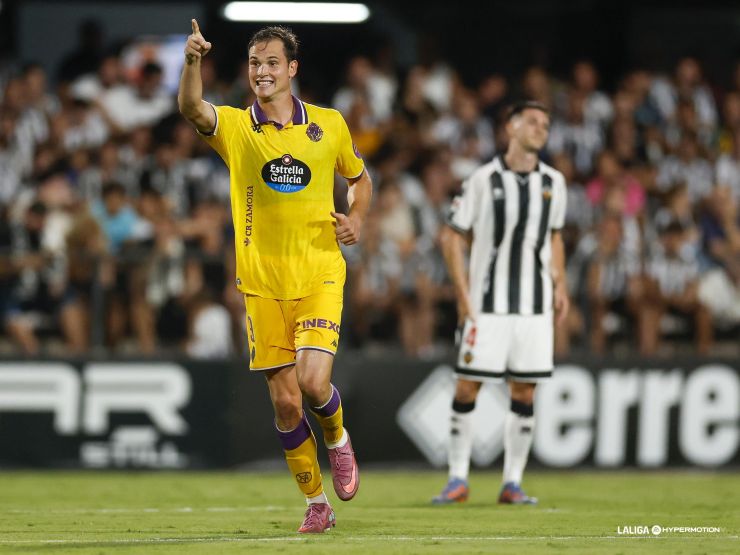 Latasa le da los tres puntos al Real Valladolid