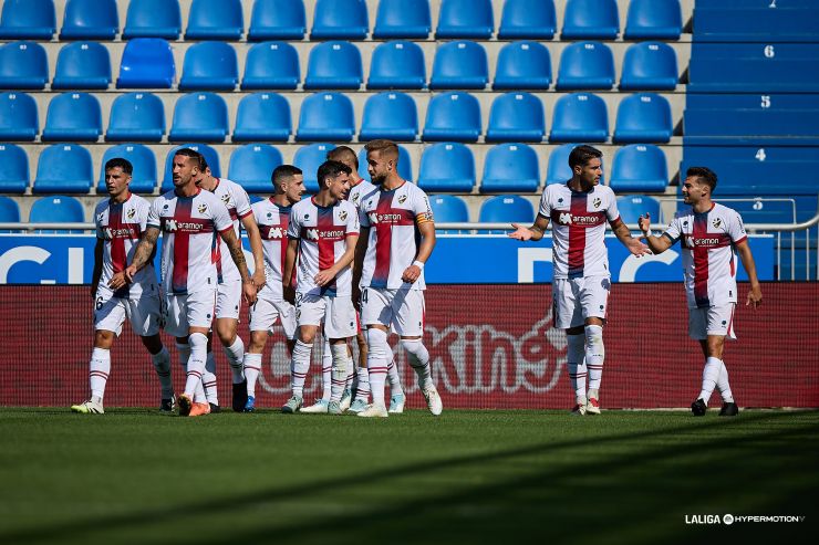 La SD Huesca logra su primer triunfo de la temporada