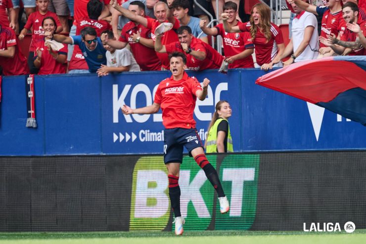 Budimir vuelve a ser decisivo y el CA Osasuna arranca con triunfo su estreno en El Sadar