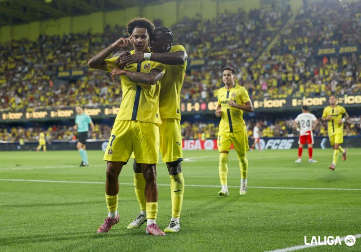 Exhibición del Villarreal CF y hat-trick de Buchanan para soñar en La Cerámica