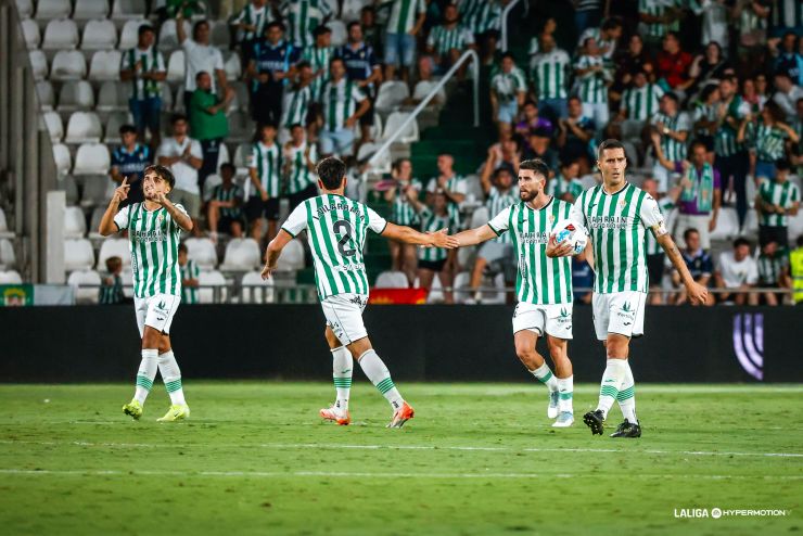 El Córdoba CF rescata un punto en el descuento ante el Real Racing Club