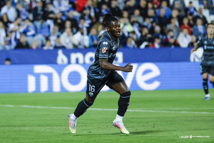 Cipenga lleva al CD Castellón a la victoria