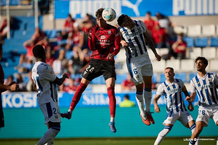 Tablas sin goles entre CD Mirandés y CD Leganés en Mendizorroza