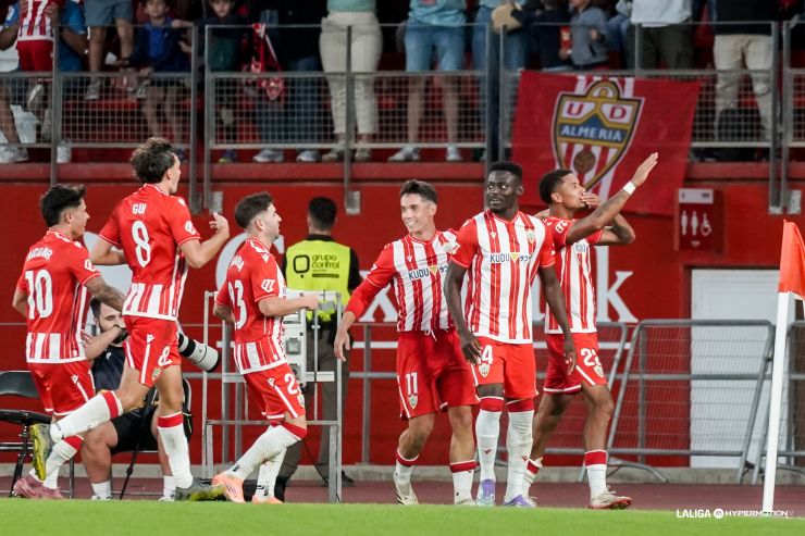 La UD Almería se lleva los tres puntos ante el Real Zaragoza