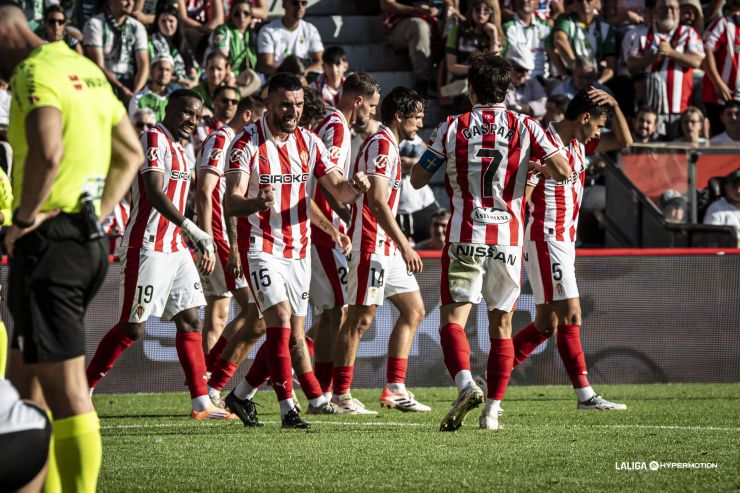 Borja Jiménez se estrena con triunfo con el Real Sporting tras imponerse al Racing Club