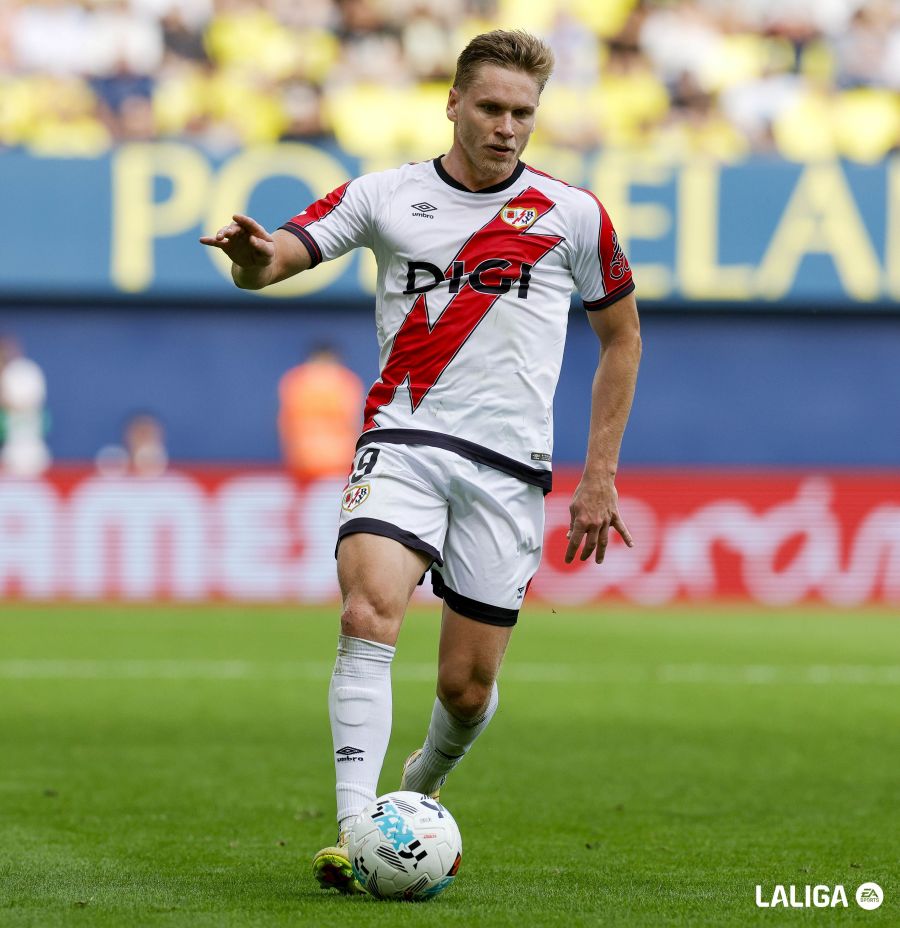 Villarreal 4-0 Rayo Vallecano: "El Rayo naufraga en La Cerámica ante el submarino amarillo" 2 highlight_image