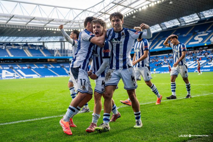 La Real Sociedad B se lleva los tres puntos en el descuento
